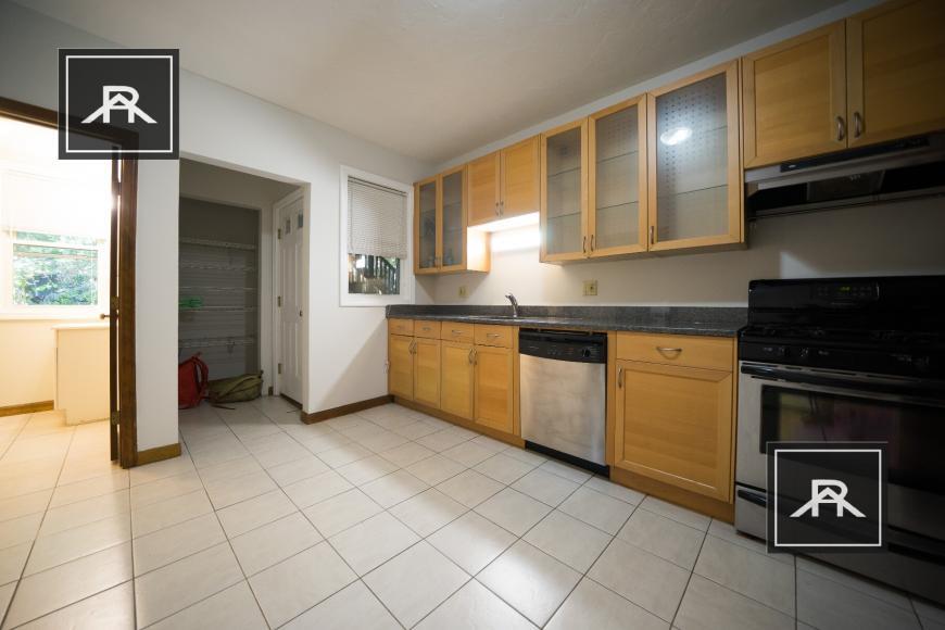 Foto principal - 3 bedroom in Brighton MA 02135