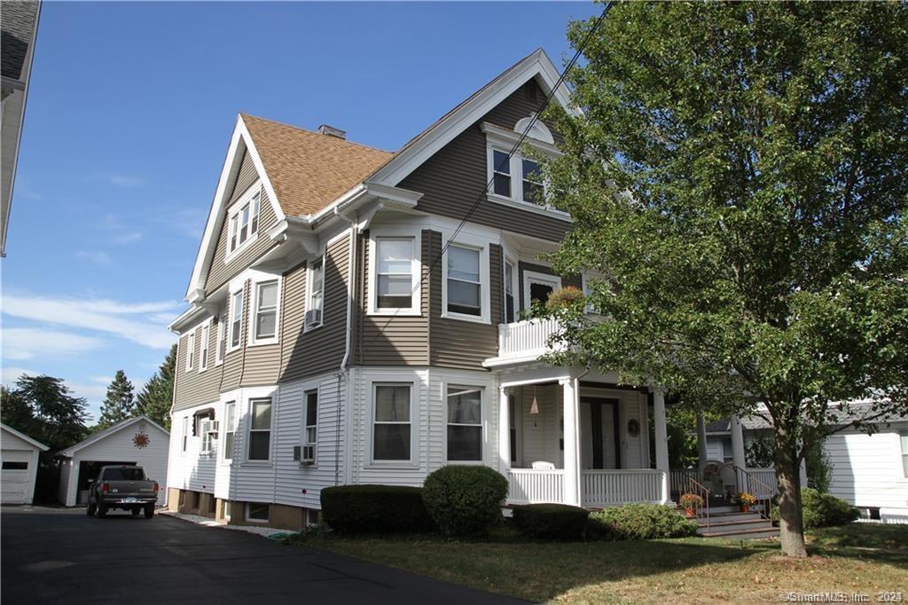 38 Bradley Ave, Branford, CT 06405 Room for Rent in Branford, CT