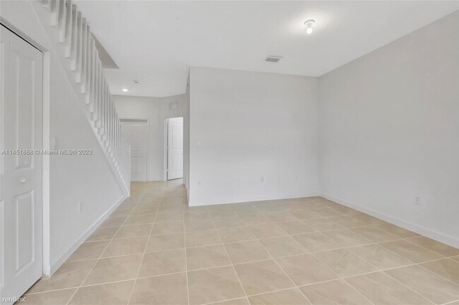 Building Photo - 3 br, 3 bath House - 12206 NW 23rd Path