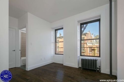 Primary Photo - 400 Bleecker St