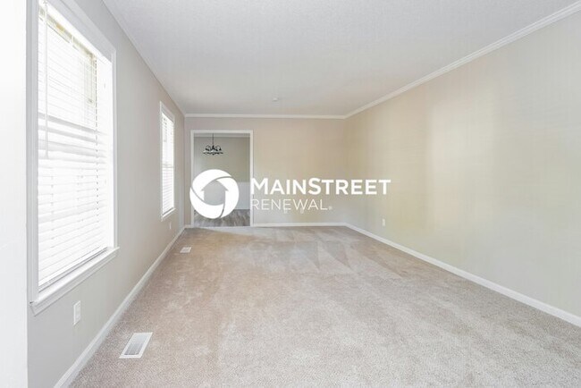 Building Photo - 5 Bedroom Pet-Friendly Home in Birmingham, AL with Main Street Renewal