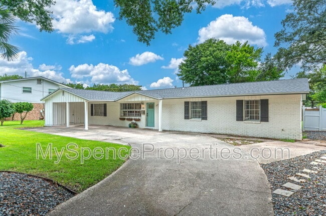 Building Photo - 235 Sotir St NW
