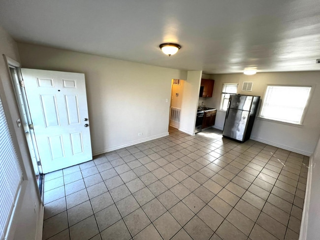 Foto del edificio - 9136 S Anthony Ave