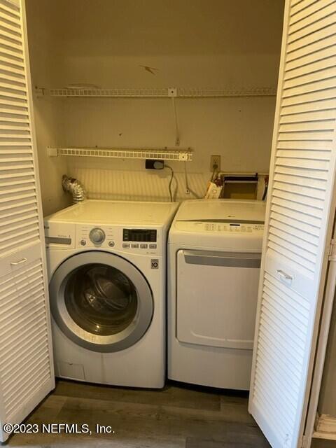 Foto del edificio - 744 Aquatic Dr