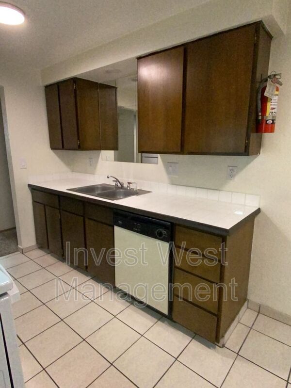 Foto del edificio - 3707 Sunset Way