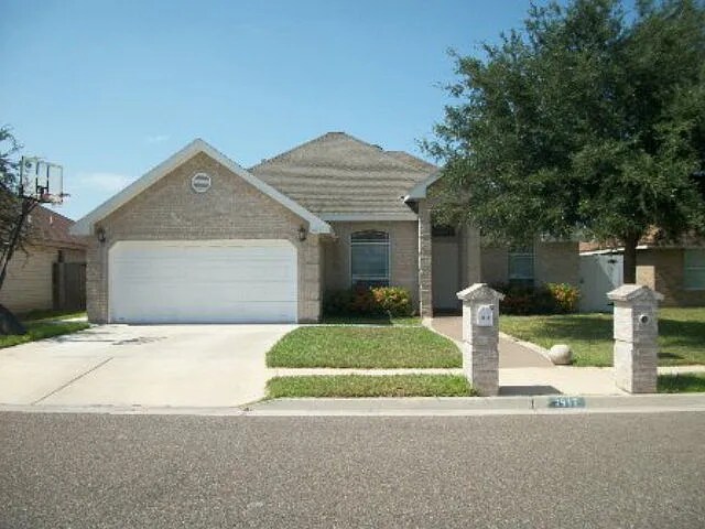 Foto principal - 3417 Loyola Ave