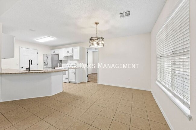 Building Photo - 1142 S Jasmine Ln