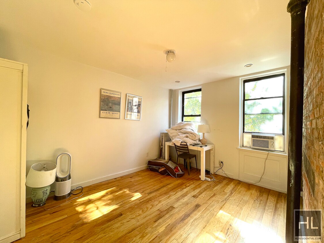 EAST 6 STREET Room for Rent in New York, NY