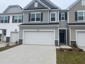 Building Photo - 5041 Arkose Dr