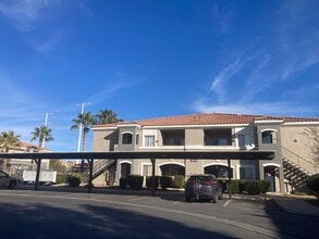 Building Photo - 10245 S Maryland Pkwy