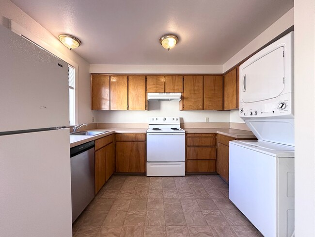 Foto del edificio - Great Central Portland Triplex 2 Bed 1 Bath!
