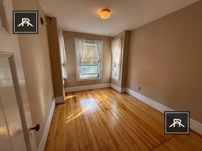 Building Photo - 4 bedroom in Cambridge MA 02140