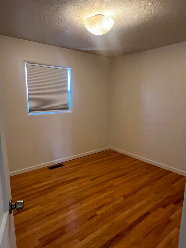 Foto del edificio - 1020 Quincy St SE