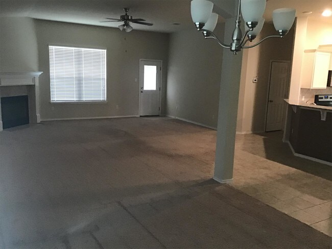 Foto del edificio - 1218 Iron Glen Dr