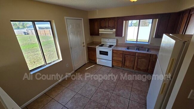 Building Photo - 246 Leelon Rd