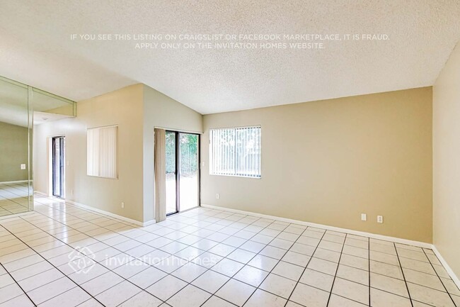 Foto del edificio - 1140 SW 111th Ave