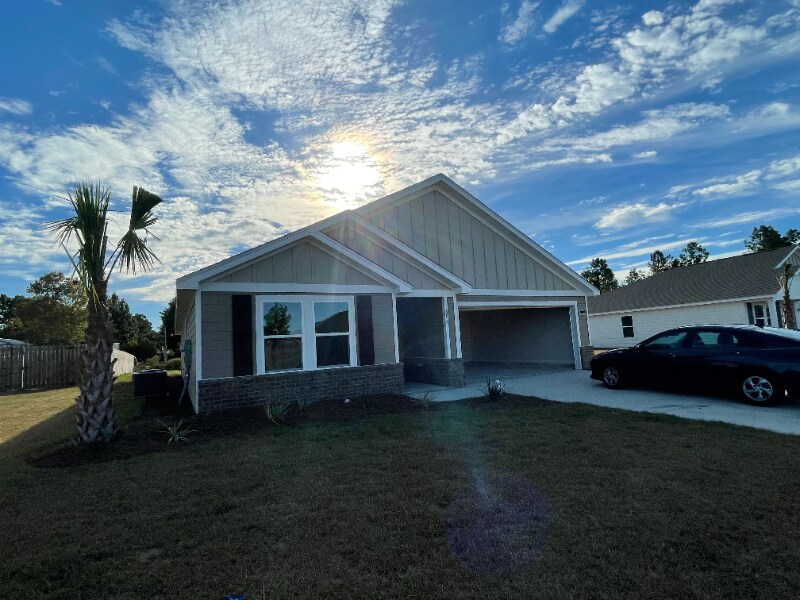 892 Whispering Creek Ave, Freeport, FL 32439 House Rental in Freeport