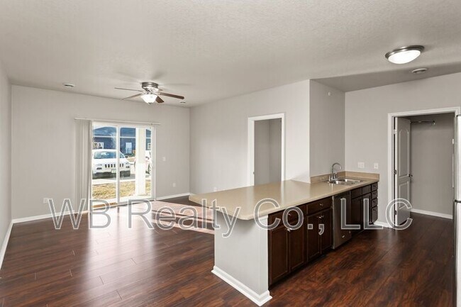 Building Photo - 1951 N James St