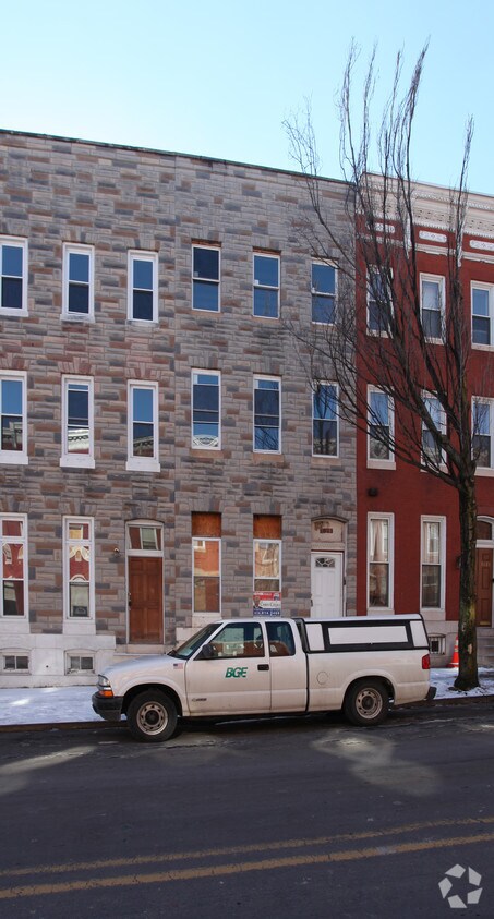 Primary Photo - 1021 Edmondson Ave