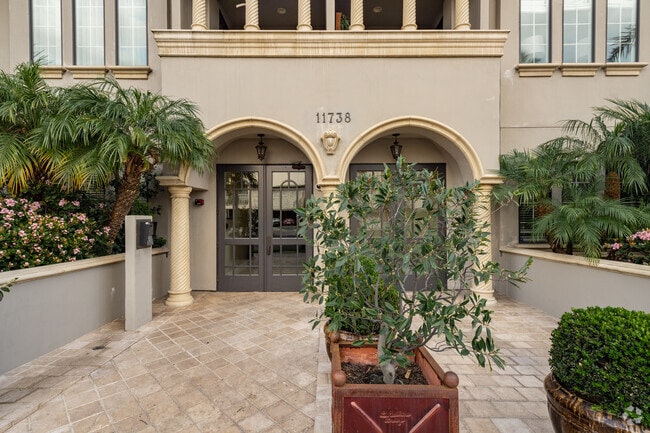 Entrance - 11738 Kiowa Ave