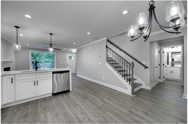 Building Photo - 6290 Akins Way