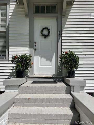 Primary Photo - 755 Park Ave