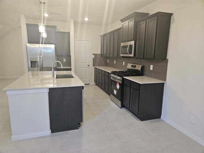 Foto del edificio - 7971 Cypress Country Dr