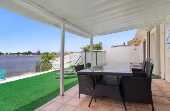 Foto del edificio - 2543 SW 58th Manor