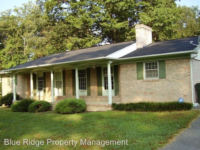 Building Photo - 604 Midview Pl