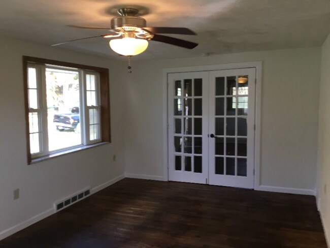 Foto del edificio - 30255 Howard St