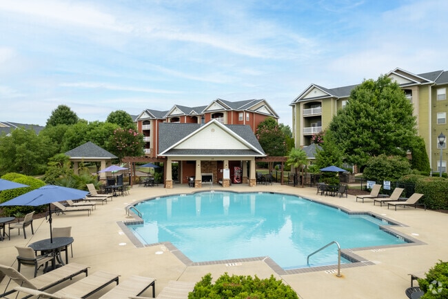 Building Photo - River Falls