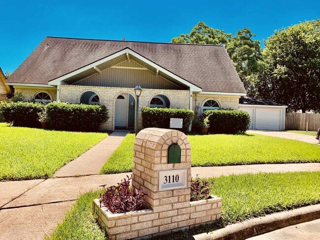 Foto del edificio - 3110 Indian Wells Ct