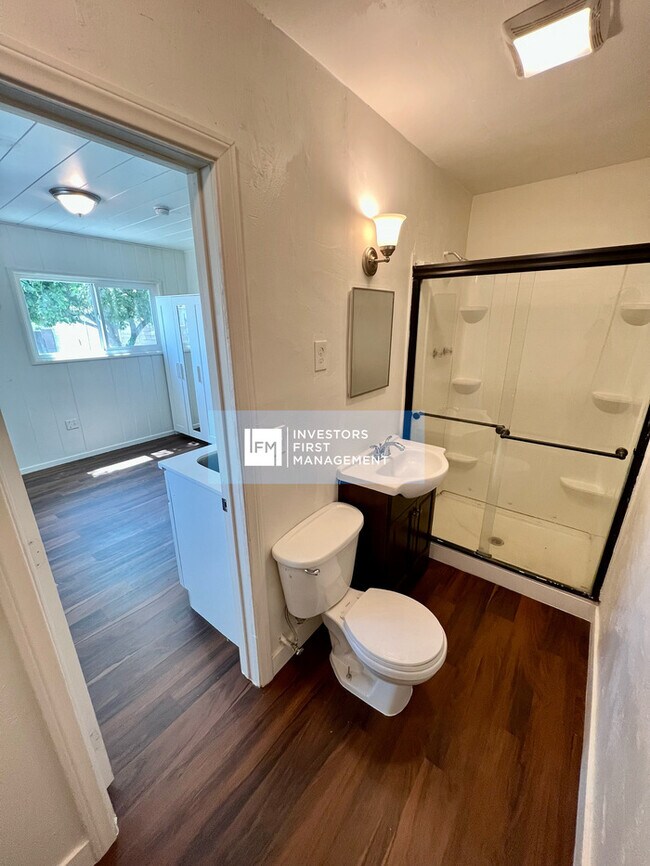 Foto del edificio - 1718 Fairmount Blvd