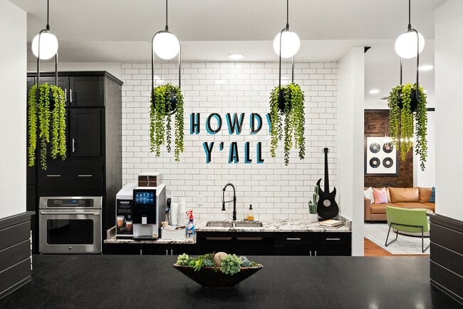 Casa club abierta las 24 horas con estación de café y Wi-Fi - Bexley at Whitestone