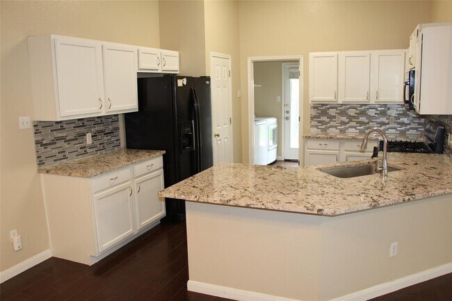 Foto del edificio - 2838 Southampton Way