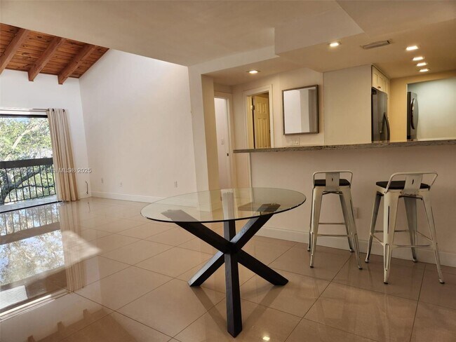 Foto del edificio - 5201 Orduna Dr
