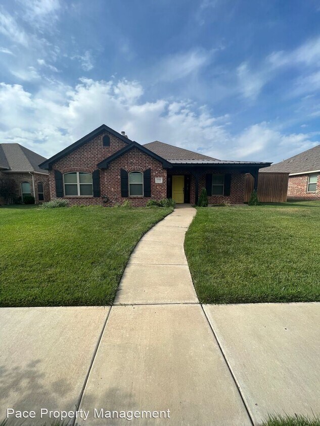 3 br, 2 bath House 9306 Clint House Rental in Amarillo, TX