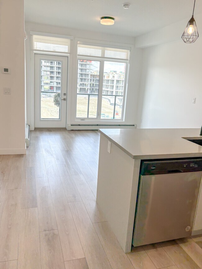 Building Photo - 205 Spring Creek Common SW