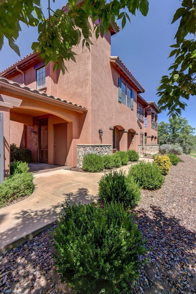 Building Photo - 1716 Alpine Meadows Ln