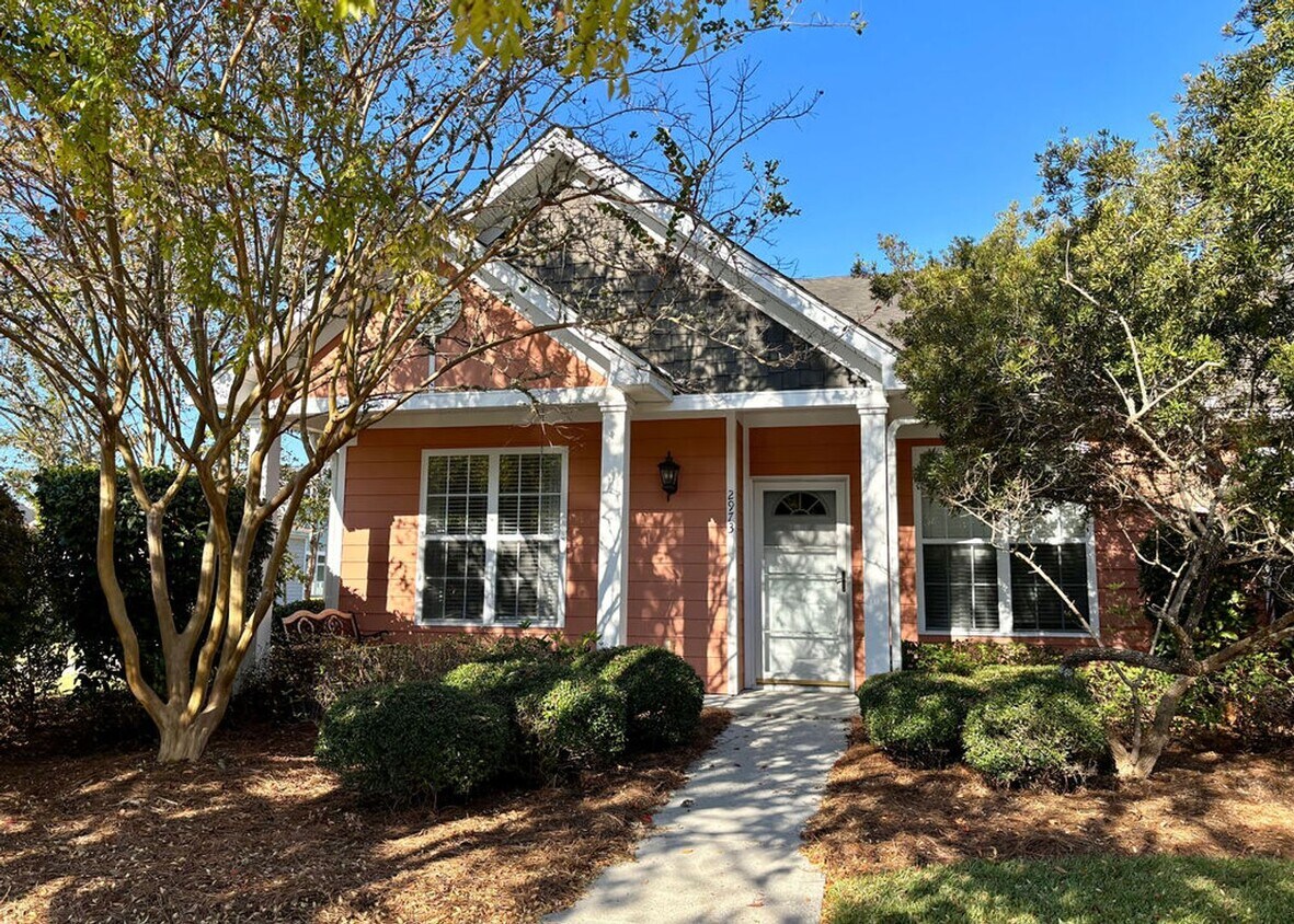 Primary Photo - Available now. Gorgeous 3 BR/2 BA Home Ava...