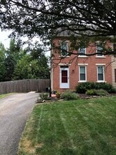 Building Photo - 1676 Chadwick Cir