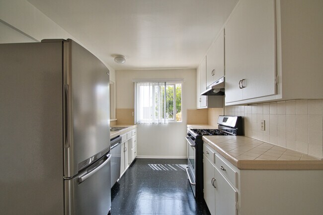 Foto del edificio - 2312 Highland Ave