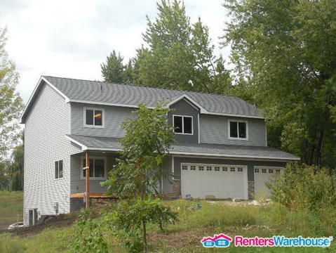Building Photo - 8185 Oakwood Ave NE