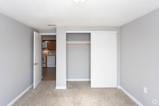 1BR, 1BA - 550SF - There’s more to The Reserve.