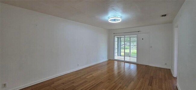 Foto del edificio - 1433 S Belcher Rd