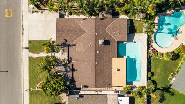 Foto del edificio - 605 N El Rio Dr