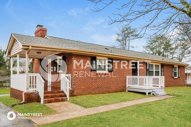 Building Photo - 3419 Hartford St, Winston-Salem, NC 27106