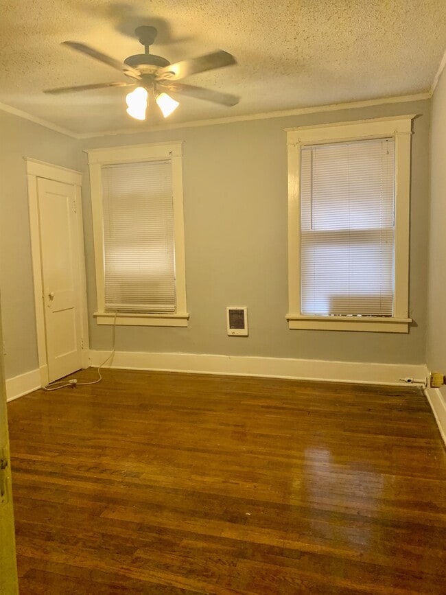 Building Photo - 180 Clark Pl