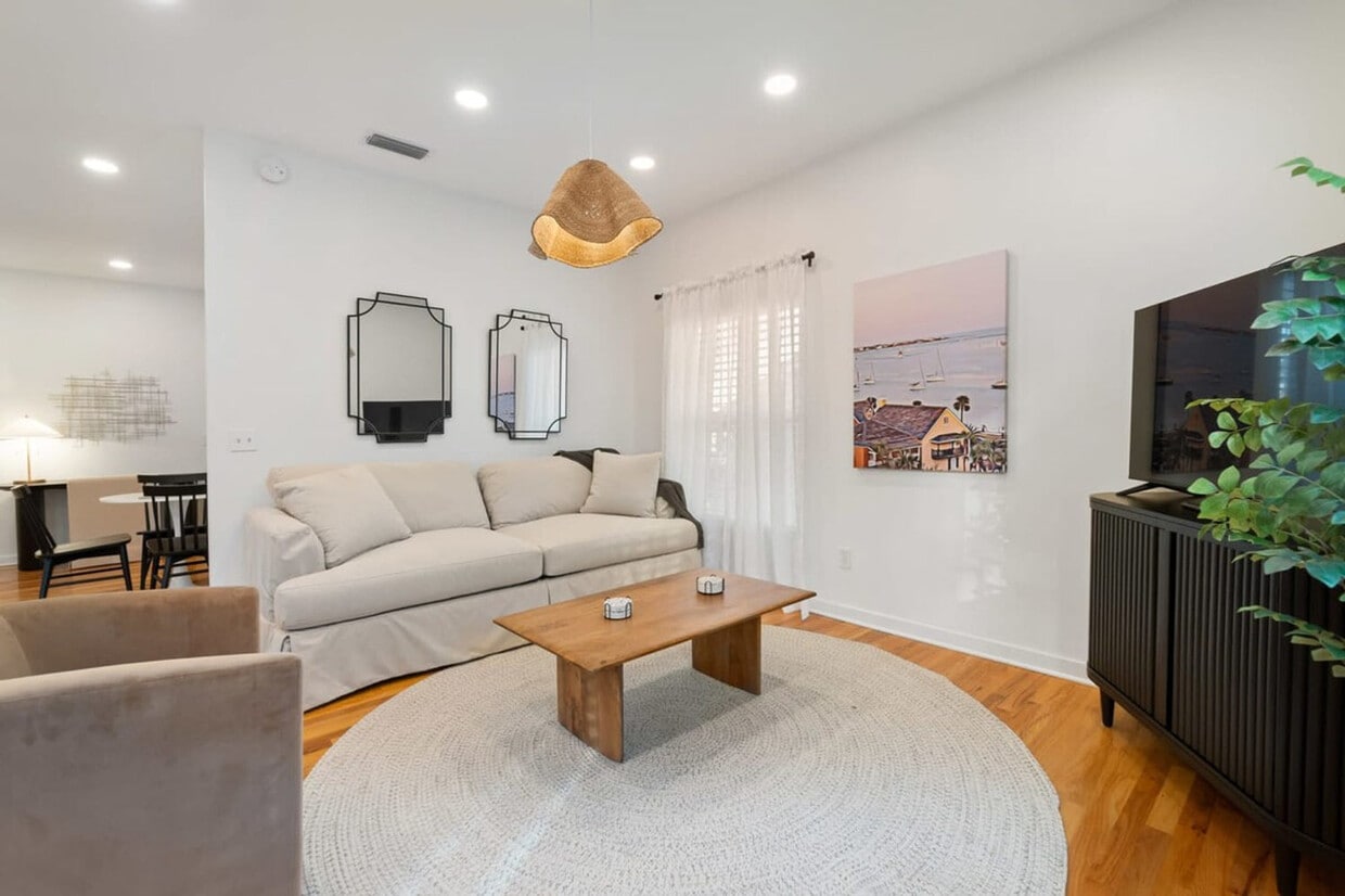 Foto principal - 27 Old Mission Ave