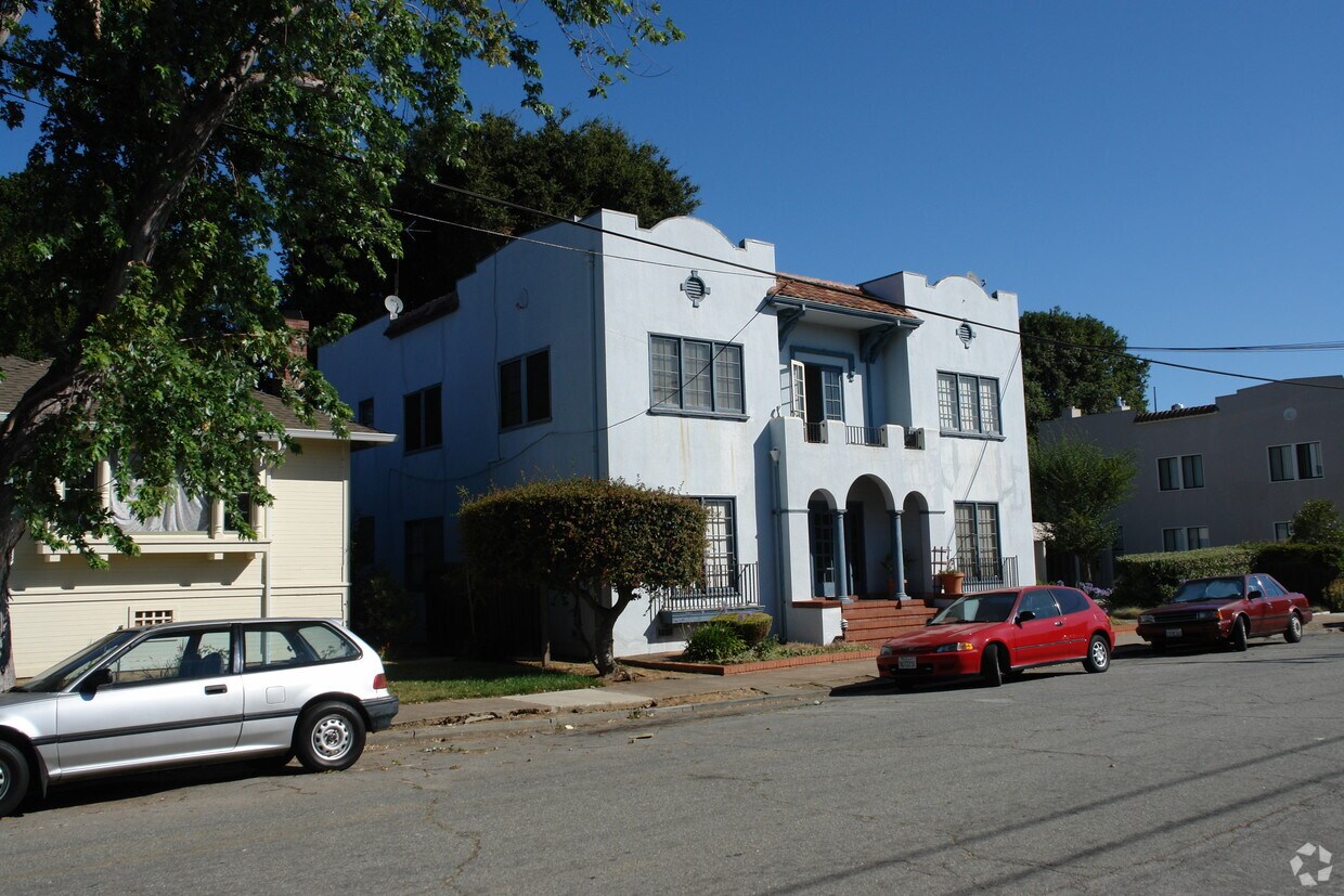 Primary Photo - 245 Grand Blvd
